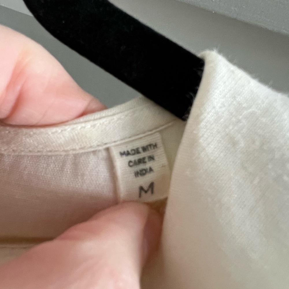 Doen Elegant Cream Ruffled Women's Top - Picture 5 of 7